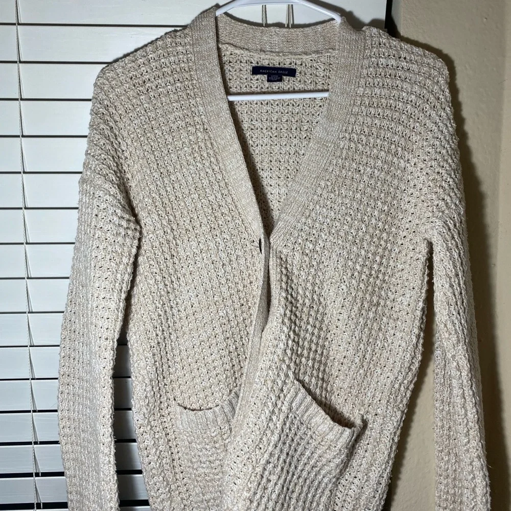 Cream cardigan from American Eagle - Picture 2 of 3
